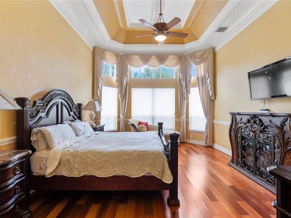 Undisclosed Address #A11884695, Pembroke Pines FL 33028