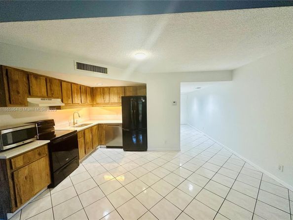 33 Deer Creek Rd D103, Deerfield Beach FL 33442
