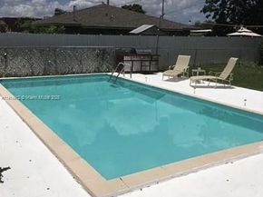 2125 NW 126th St, Miami FL 33167