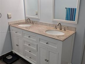 8176 Pine Cir, Tamarac FL 33321