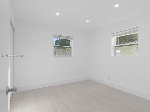 1481 SW 49th Ave, Fort Lauderdale FL 33317