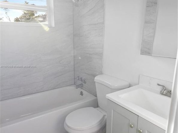 1481 SW 49th Ave, Fort Lauderdale FL 33317