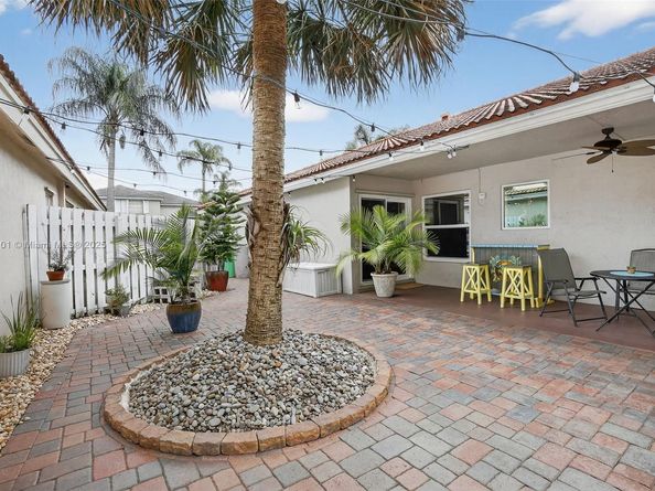 12740 NW 11th Ct, Sunrise FL 33323