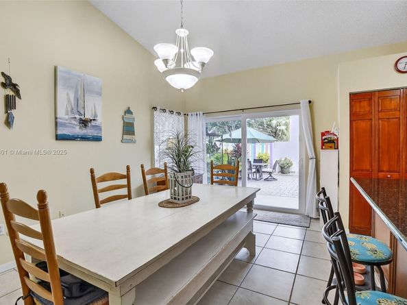 12740 NW 11th Ct, Sunrise FL 33323