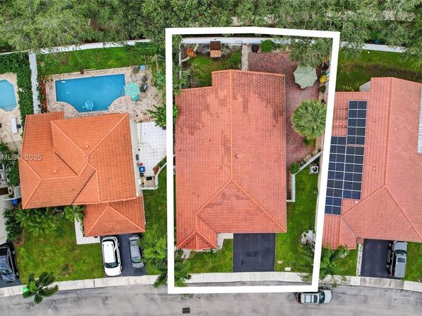 12740 NW 11th Ct, Sunrise FL 33323