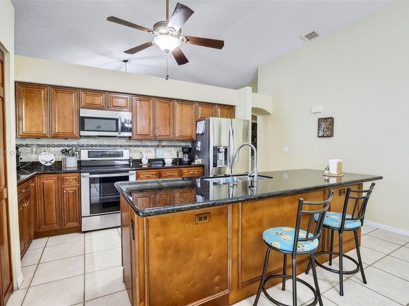 12740 NW 11th Ct, Sunrise FL 33323