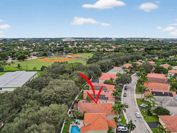 12740 NW 11th Ct, Sunrise FL 33323