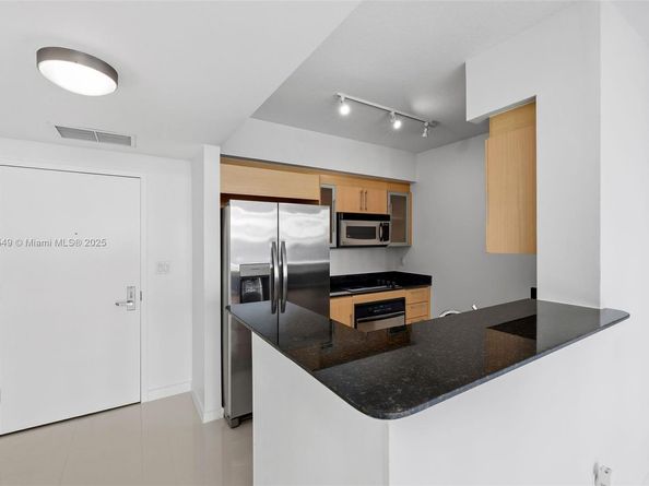 335 S Biscayne Blvd 2604, Miami FL 33131