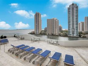 335 S Biscayne Blvd 2604, Miami FL 33131