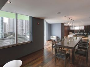 335 S Biscayne Blvd 2604, Miami FL 33131