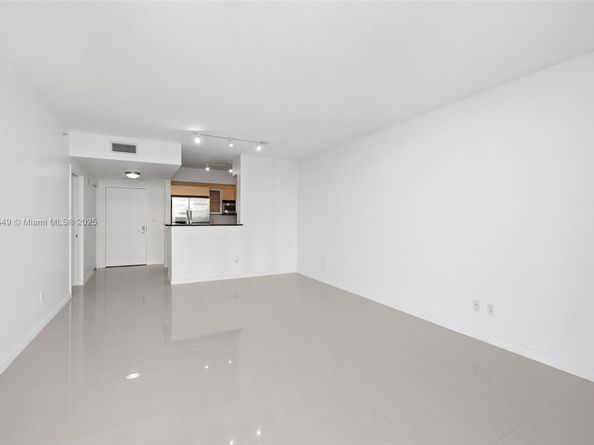 335 S Biscayne Blvd 2604, Miami FL 33131