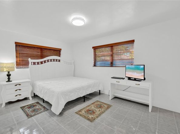 12890 NE Miami Ct, North Miami FL 33161