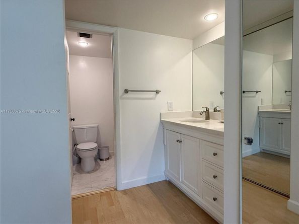 1504 S Whitehall Dr 206, Davie FL 33324