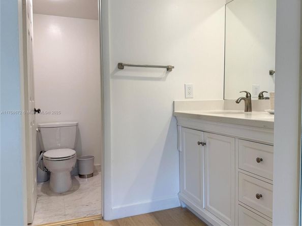 1504 S Whitehall Dr 206, Davie FL 33324