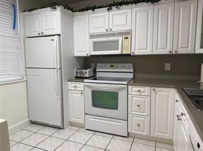 1504 S Whitehall Dr 206, Davie FL 33324