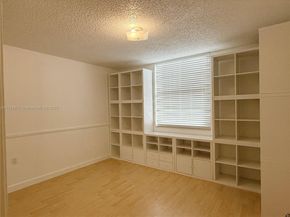 1504 S Whitehall Dr 206, Davie FL 33324