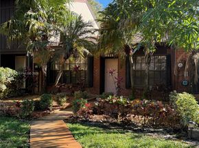 3415 Freedom Dr, Hollywood FL 33021