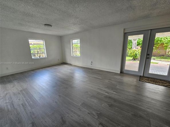 4151 SW 110th Ct, Miami FL 33165