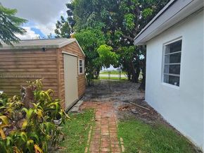 4151 SW 110th Ct, Miami FL 33165