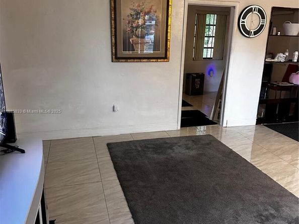 10900 NW 22nd Ct, Miami FL 33167