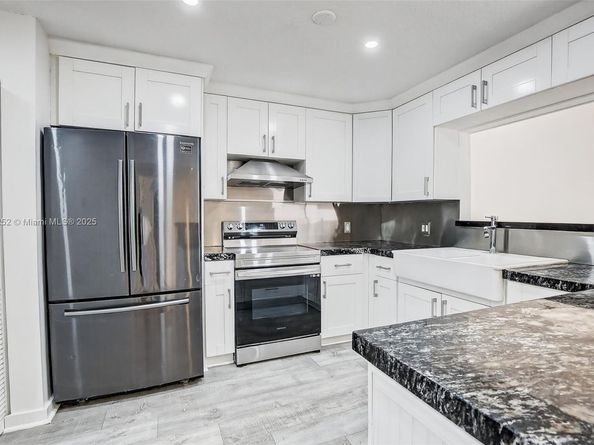 311 Lakeside Ct 238, Sunrise FL 33326