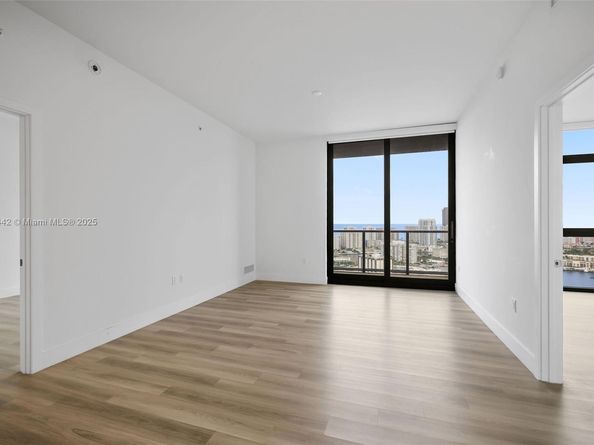 101 Diplomat Pkwy 2604, Hallandale Beach FL 33009