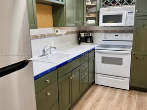 16518 NE 26th Ave 405, North Miami Beach FL 33160