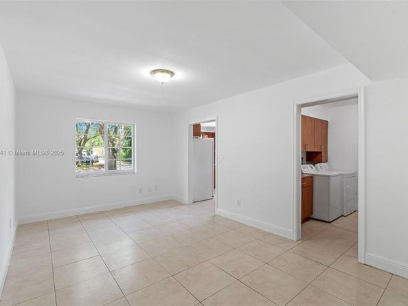 4995 Ponce de Leon /1050 Sistina Avenue, Coral Gables FL 33146