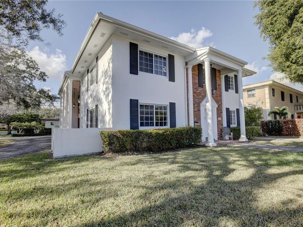 4995 Ponce de Leon /1050 Sistina Avenue, Coral Gables FL 33146