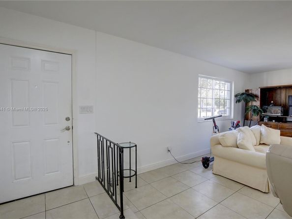 4995 Ponce de Leon /1050 Sistina Avenue, Coral Gables FL 33146