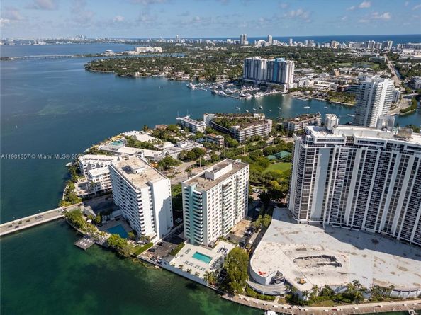 5 Island Ave LE, Miami Beach FL 33139