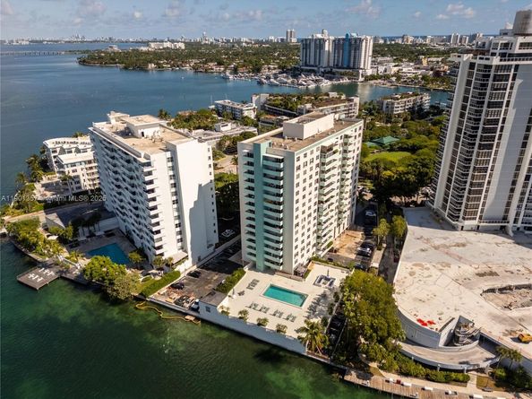 5 Island Ave LE, Miami Beach FL 33139