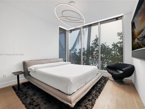 304 Ocean Dr 102, Miami Beach FL 33139