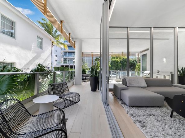 304 Ocean Dr 102, Miami Beach FL 33139