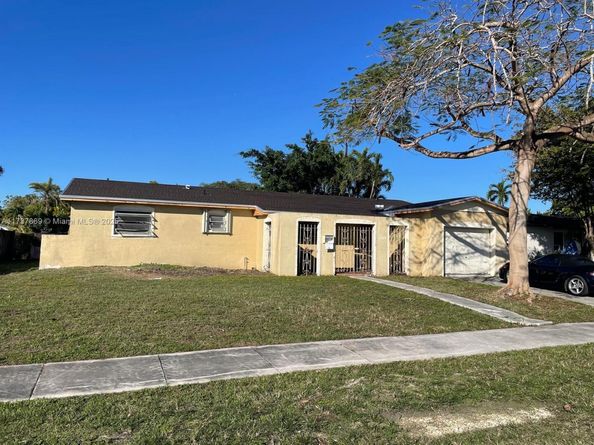 7630 SW 94th Ave, Miami FL 33173