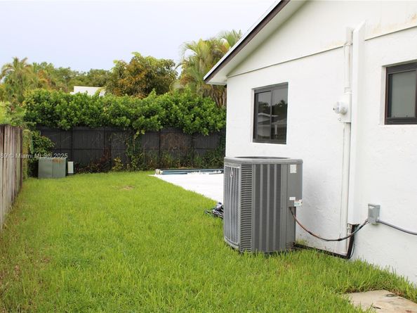 7630 SW 94th Ave, Miami FL 33173