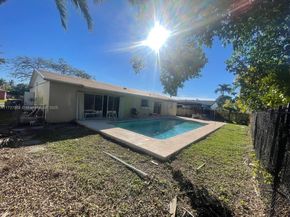 7630 SW 94th Ave, Miami FL 33173