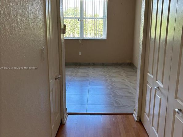 2308 NE 37th Ter, Homestead FL 33033