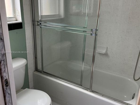 2308 NE 37th Ter, Homestead FL 33033
