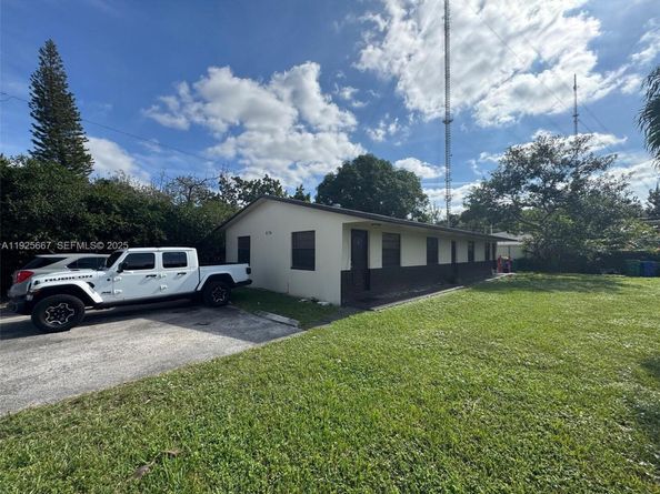 6134 SW 40th Ct, Miramar FL 33023