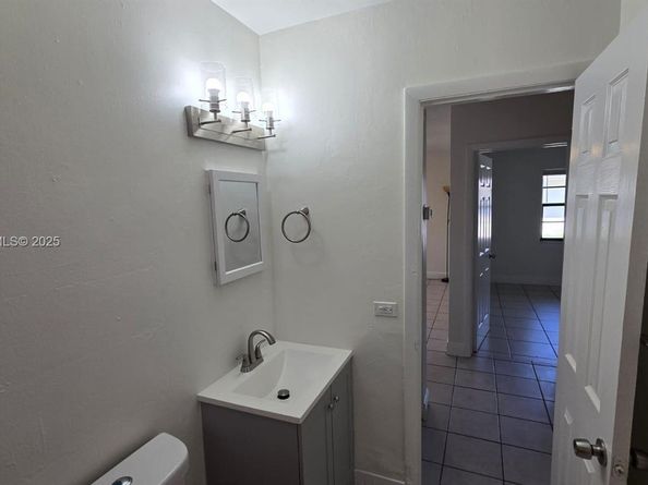 6134 SW 40th Ct, Miramar FL 33023