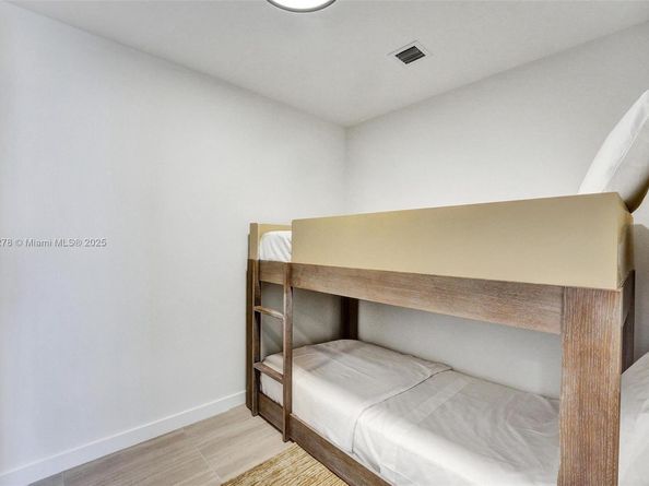 580 72 Street 1001, Miami Beach FL 33141