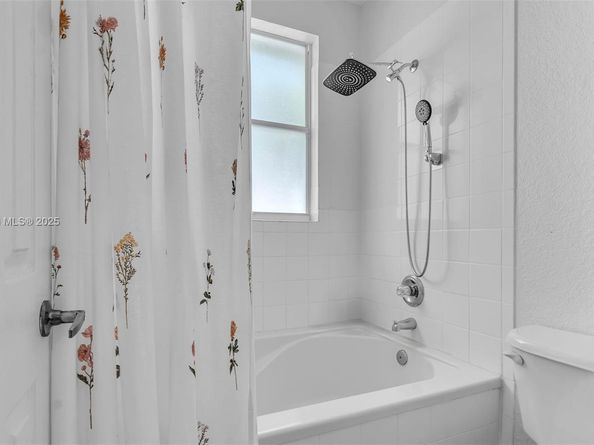7634 NW 114th Path, Doral FL 33178