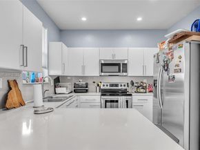7634 NW 114th Path, Doral FL 33178