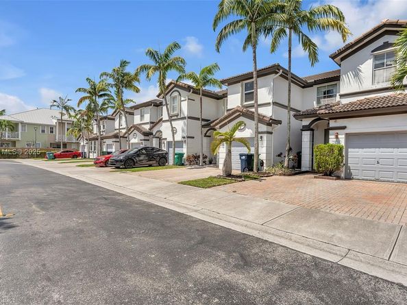 7634 NW 114th Path, Doral FL 33178