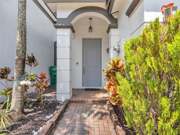7634 NW 114th Path, Doral FL 33178
