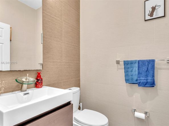 7634 NW 114th Path, Doral FL 33178