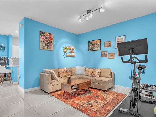 7634 NW 114th Path, Doral FL 33178