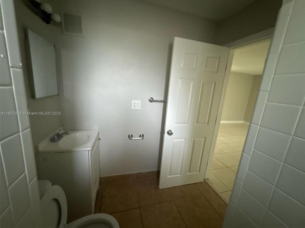 1609 S 23rd Ave, Hollywood FL 33020