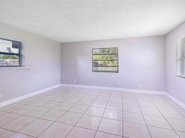 1609 S 23rd Ave, Hollywood FL 33020
